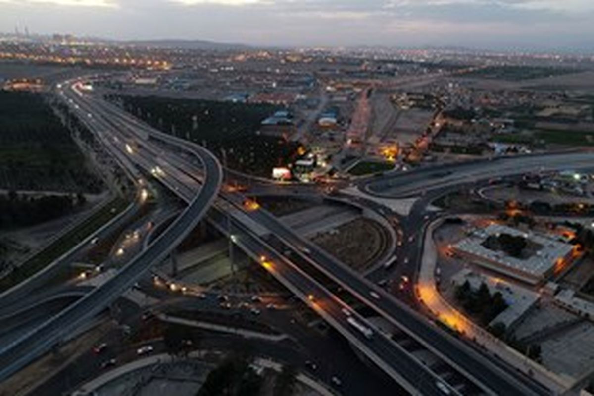 اصفهان- میدان استقلال