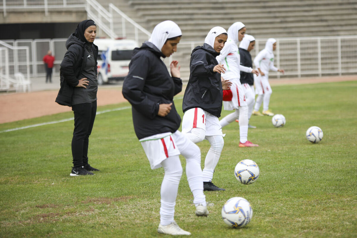  تیم بانوان
