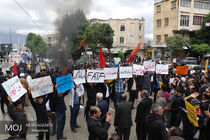 راهپیمایی نمازگزارن کرمانشاهی در اعتراض به خروج آمریکا از برجام