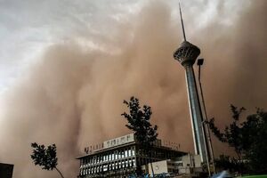 خطر سقوط اجسام توسط طوفان در کمین تهرانی ها است