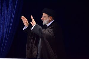 حضور رئیسی در جمع پرشور مردم چاراویماق + تصاویر