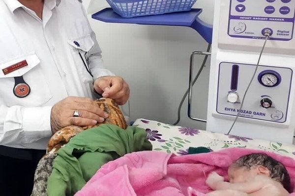 در ایام نوروز ۱۴۱ نوزاد در آمبولانس بدنیا آمدند