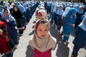 حل مشکل ثبت‌نام دانش‌آموزان اتباع خارجی در مدرسه مجازی