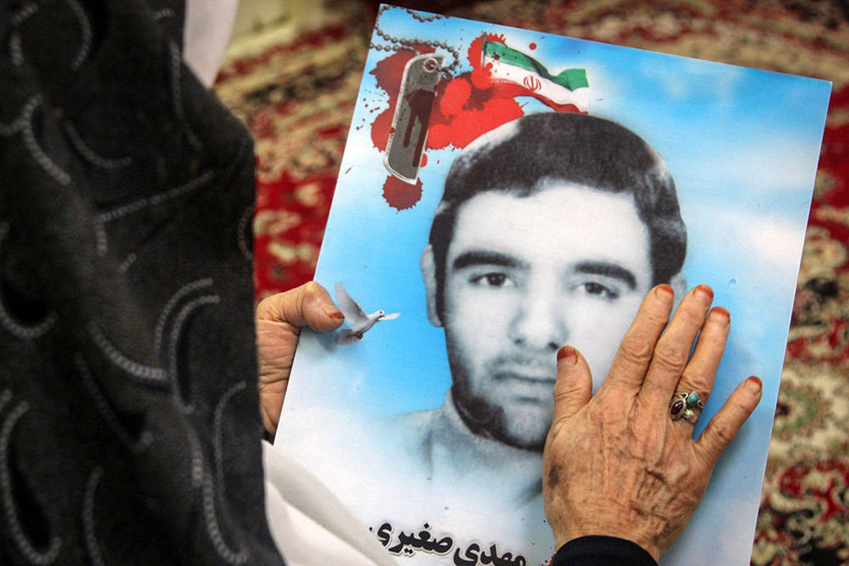 گلدانی برای مادر