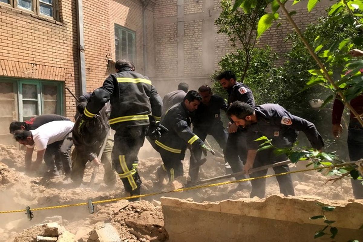 ریزش دیوار+شیراز