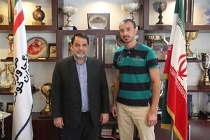 فرهاد نظری افشار با تیم والیبال پیکان قرارداد بست
