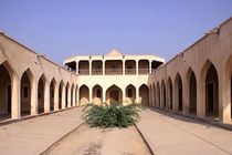 مرمت مدرسه تاریخی جزیره هرمز 