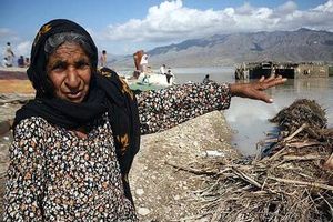 علف خوردن سیل زدگان و توجیهات فرماندار بشاگرد