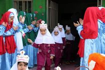 ورود کلاس اولی‌ها به مدرسه در یزد+ تصاویر
