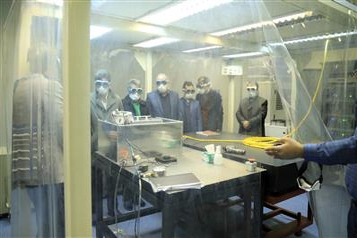 ساخت لیزر توسط فولاد