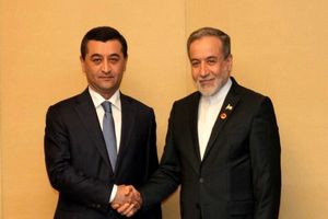 وزیر خارجه ازبکستان سالروز پیروزی انقلاب اسلامی ایران تبریک گفت