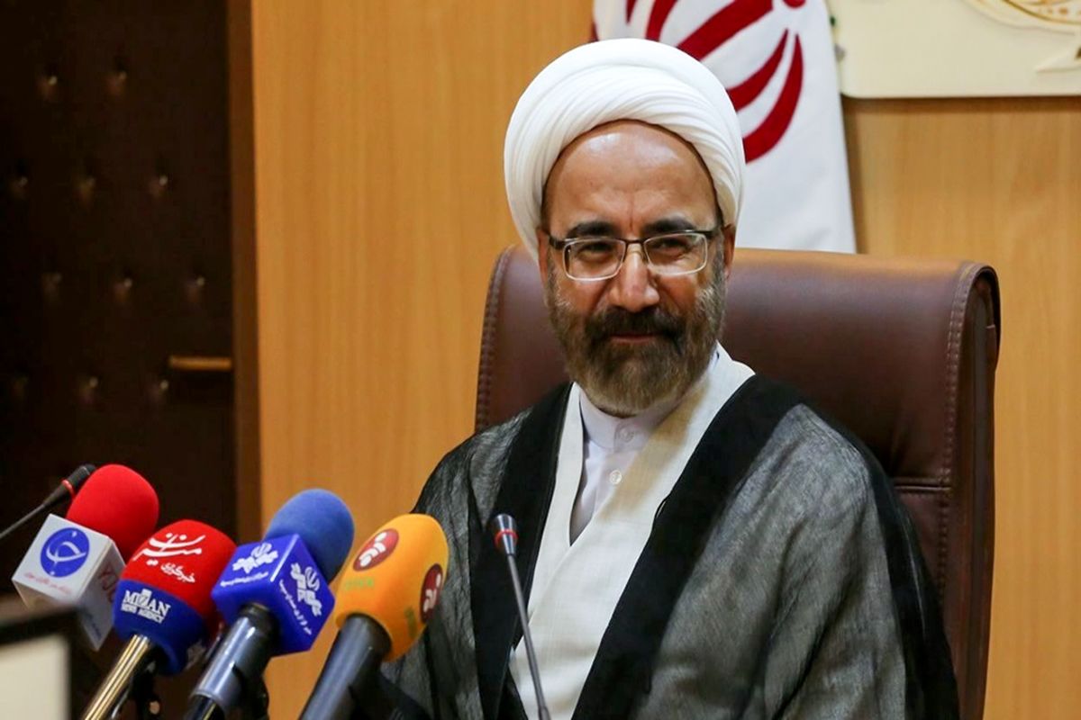 حجت الاسلام و المسلمین مصدق