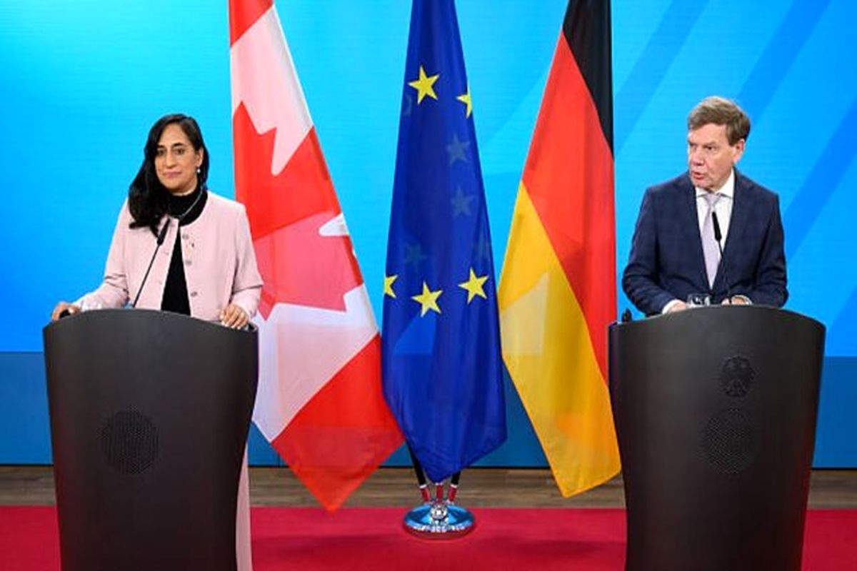 یوهان واده‌فول» وزیر امور خارجه آلمان