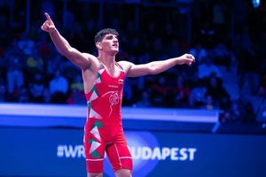 دلخانی سومین طلای کشتی فرنگی را گرفت