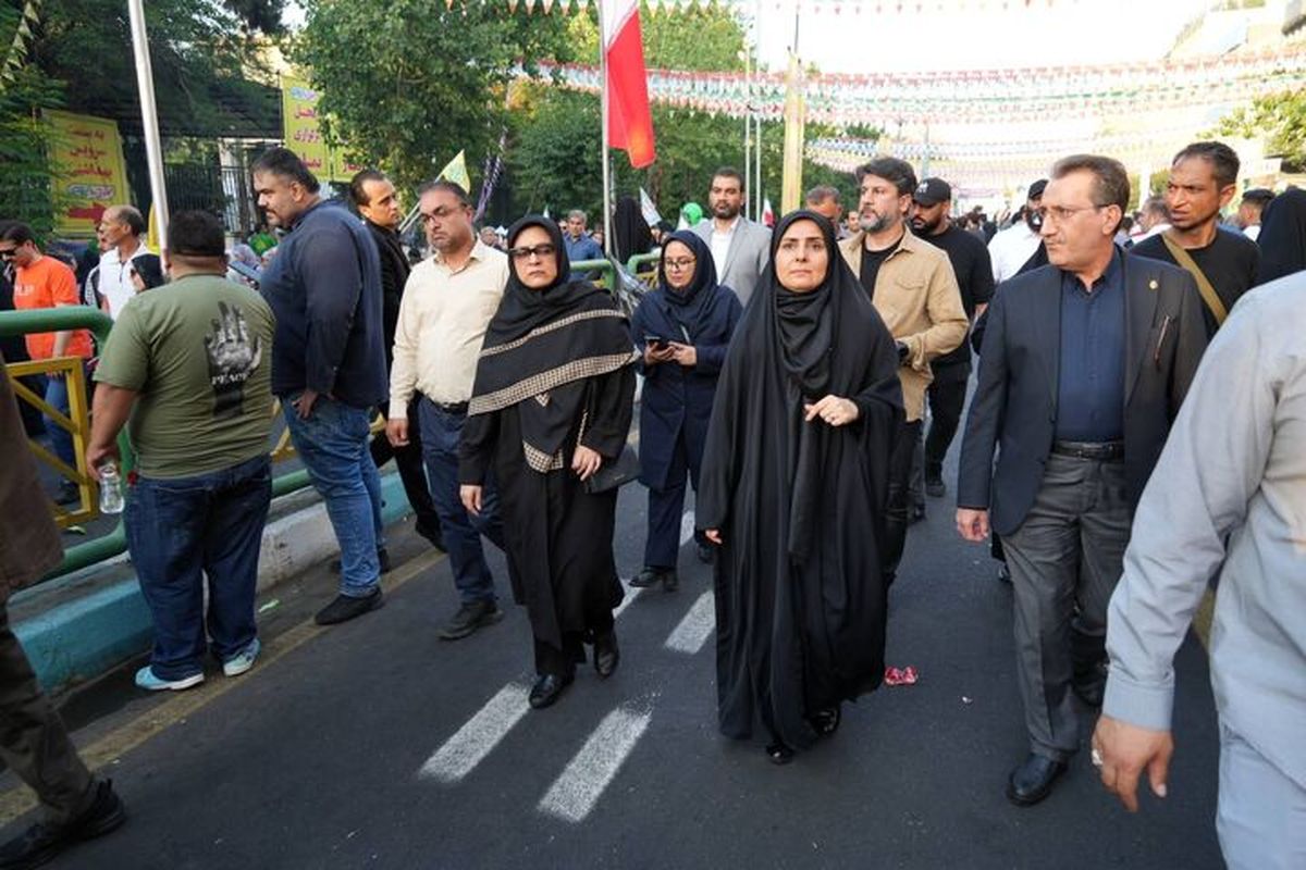 فرزانه صادق