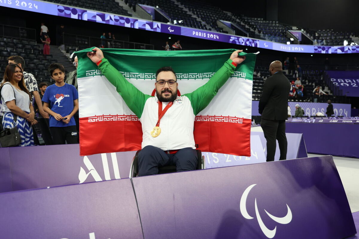 روح‌الله رستمی