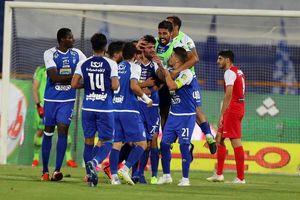 نتیجه بازی پرسپولیس و استقلال/ استقلال فینالیست شد