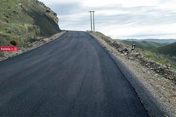 آسفالت گرم محور گردشگری خالد نبی در کلاله در دستور کار قرار گرفت