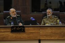 ارتش و سپاه فدایی یکدیگرند