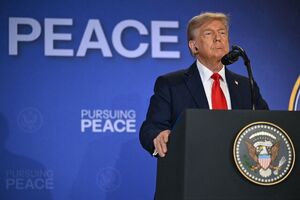 ترامپ احتمال تغییر رویکرد آمریکا در قبال اوکراین را مطرح کرد