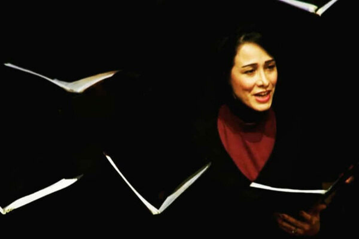 روجا آزادیان