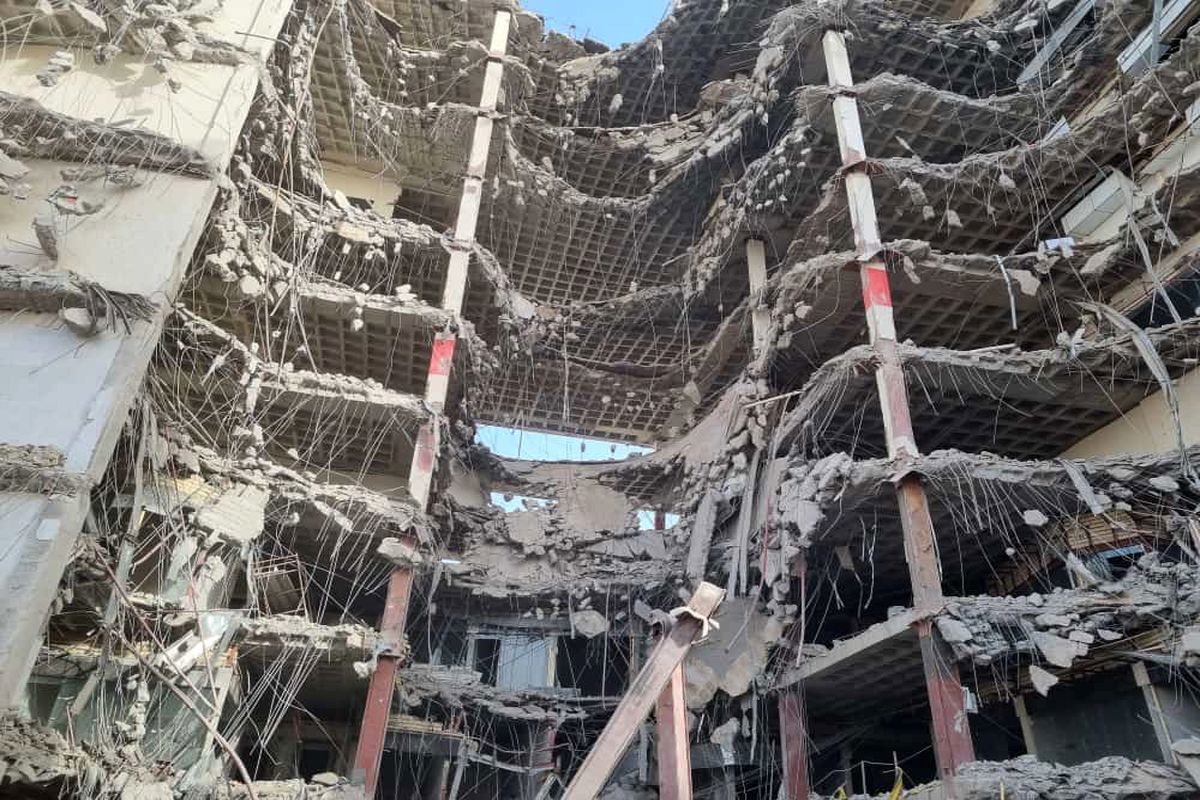 متروپل آبادان