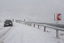 محور اصفهان - کاشان لغزنده است/ تردد فقط با زنجیر چرخ