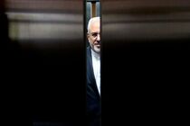 امضاهای استیضاح ظریف همچنان از حد نصاب نیافتاده است