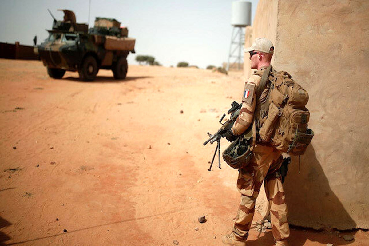 اعزام نظامیان فرانسوی به غرب آفریقا