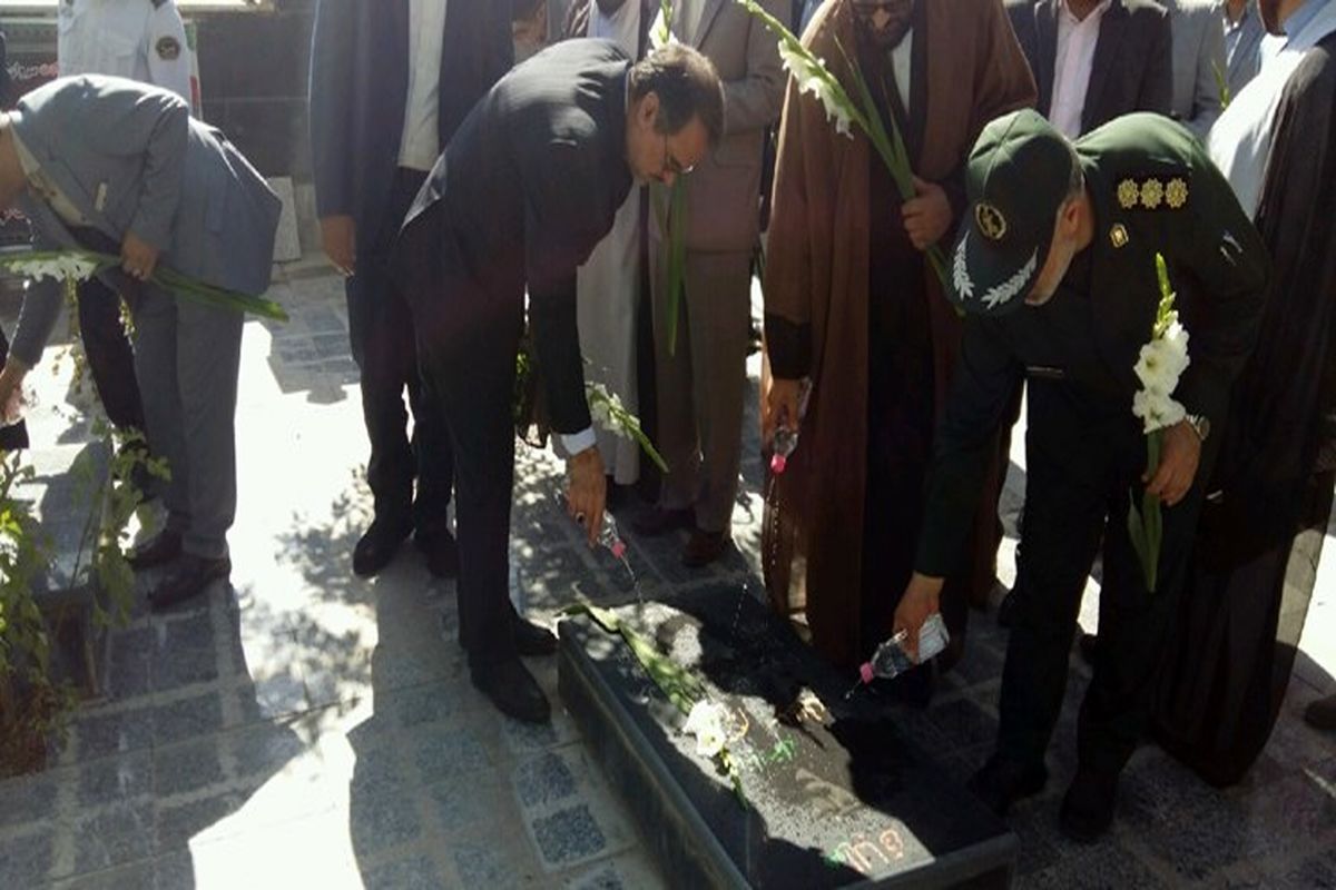 ذبیح الله خدائیان گلزار شهدای قروه