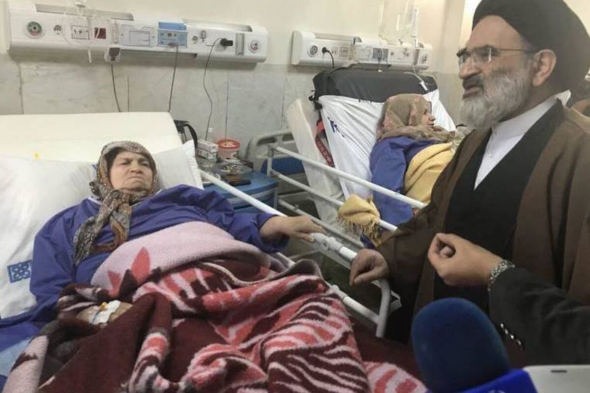 عیادت تقوی از مصدومین زلزله کرمانشاه