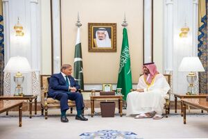 سران پاکستان و عربستان در مکه دیدار کردند