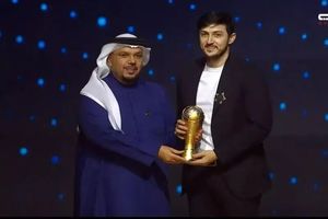 حکیمی شایسته عنوان بهترین بازیکن جهان است