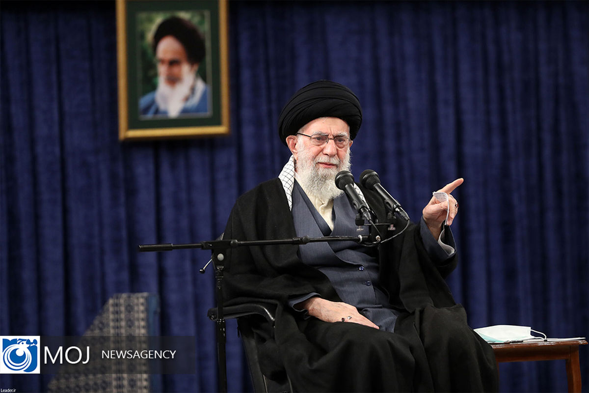 دیدار جمعی از فرماندهان نیروی هوایی با رهبر انقلاب 