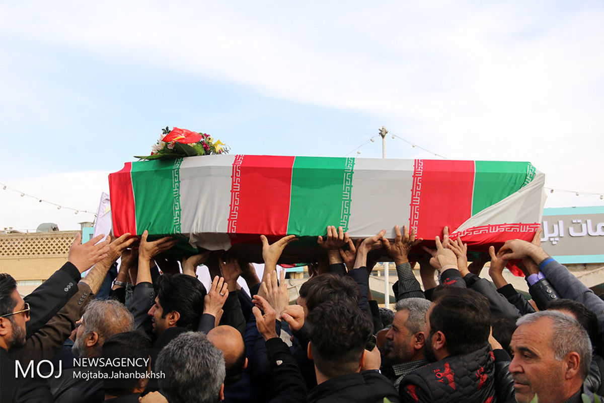 تشییع پیکر شهدای مرزبانی هرمزگان