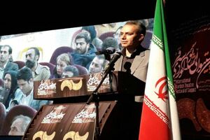 جشنواره امسال تئاتر کردی سقز مطابق معیار و الگوهای فستیوال های دنیا برگزار شد