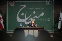 دشمن به دنبال سیاست «فشار از بیرون و شکستن از درون» علیه ایران است