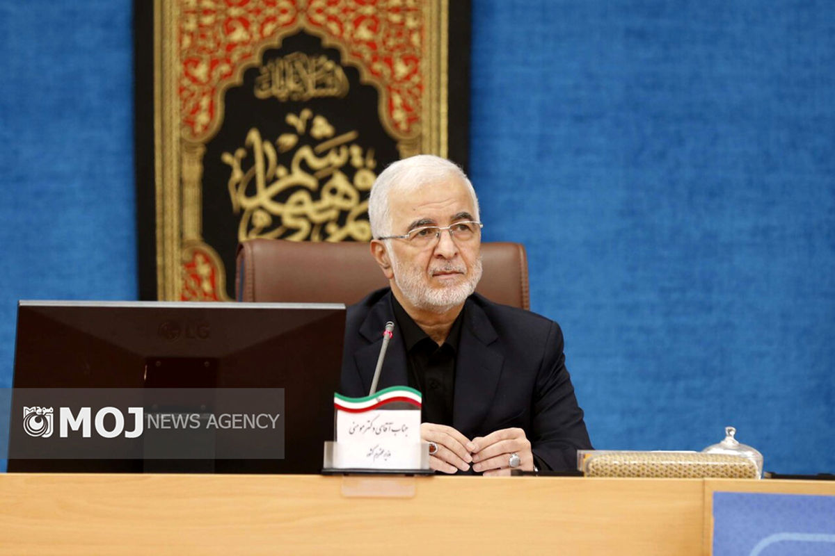 اسکندر مومنی - وزیر کشور دکتر