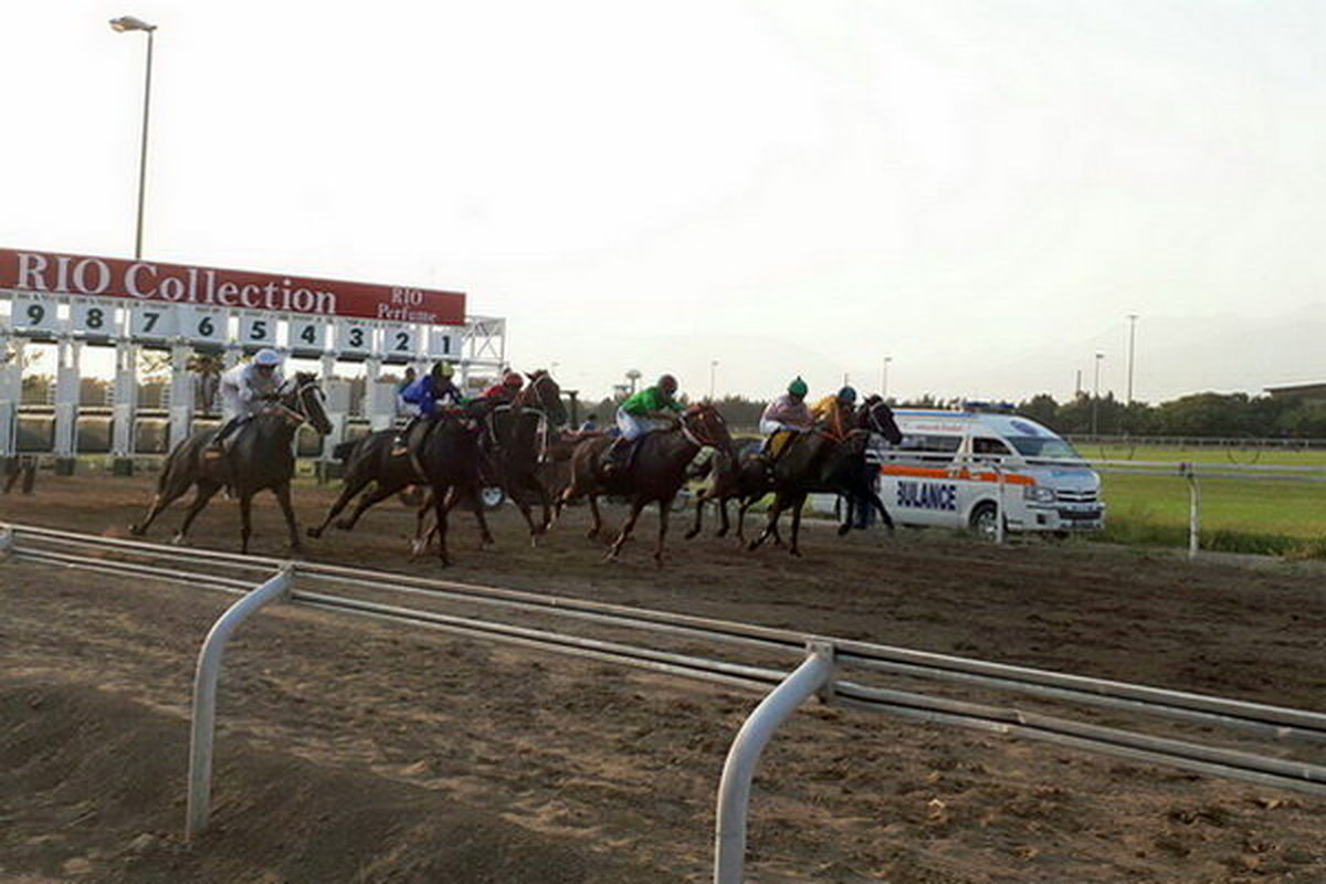 ایستگاه هشتم کورس اسبدوانی بندرترکمن