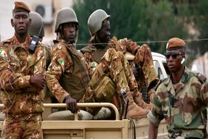 نخست‌وزیر و رئیس‌جمهور مالی دستگیر شدند