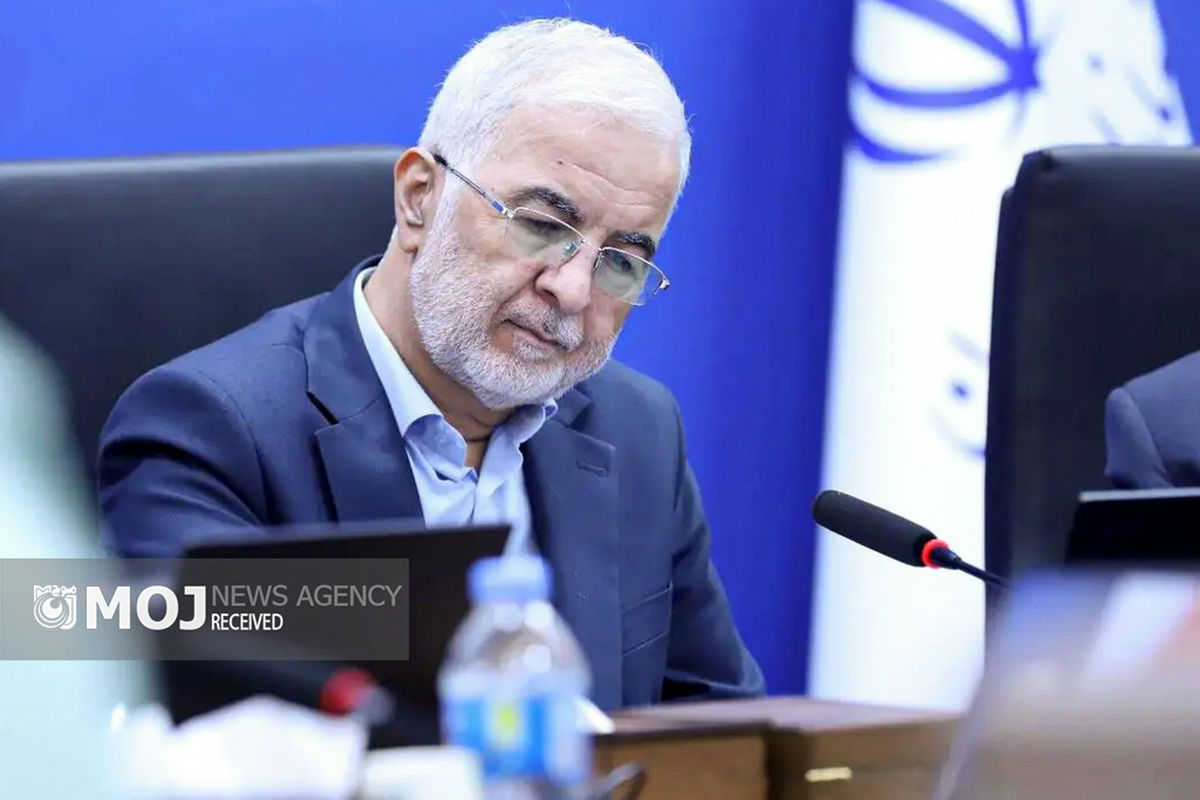 اسکندر مومنی + وزیر کشور