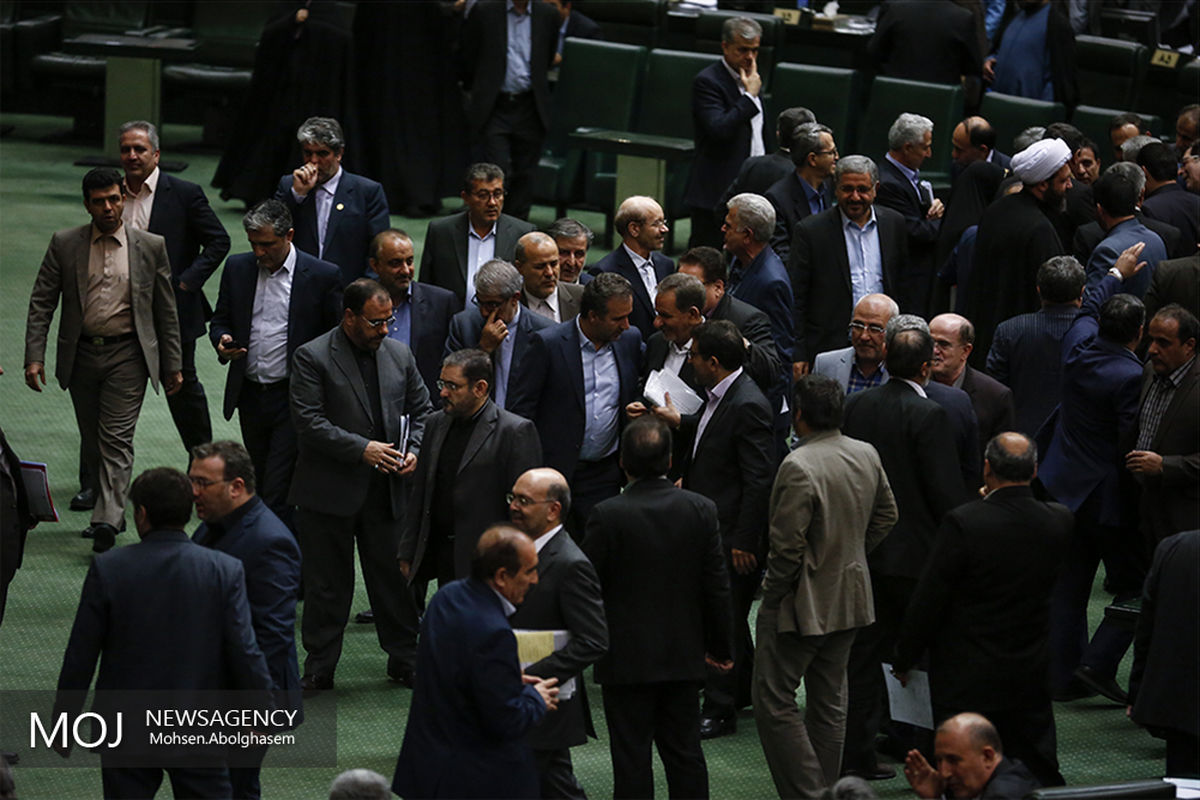 رای اعتماد مجلس به وزیر پیشنهادی علوم و نیرو