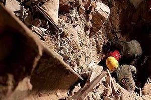 ۳ تا ۴ نفر زیر آوار حادثه مترو قم / اعزام سگ‌های زنده‌یاب هلال احمر