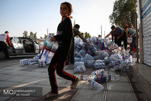 برای کمک‌رسانی به مناطق زلزله‌زده با هلال احمر مشورت کنید