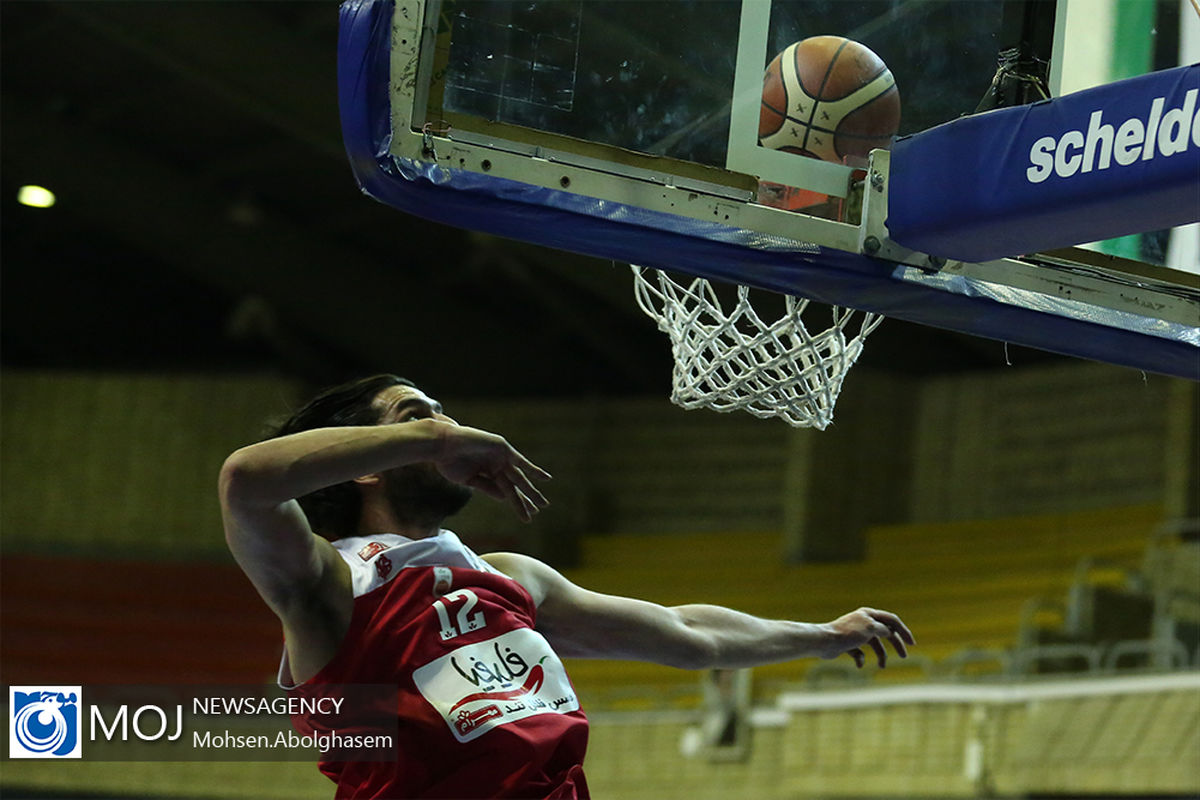 دیدار تیم های بسکتبال اکسون و مهرام