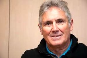 سانتیانا: رونالدو بازیکن بزرگی است اما...