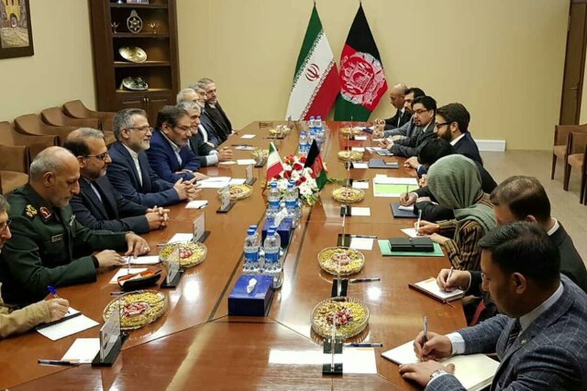 دیدار شمخانی با همتای افغانستانی خود