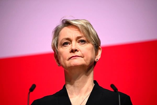 انگلیس نسبت به نقض مکرر آتش‌بس و بحران انسانی در غزه هشدار داد