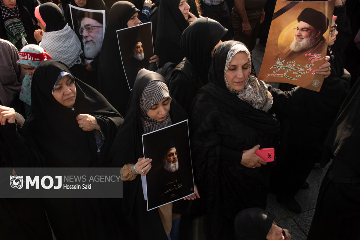 تجمع محکومیت ترور سید حسن نصرالله و قدردانی از عملیات وعده صادق ۲ در میدان امام حسین(ع)