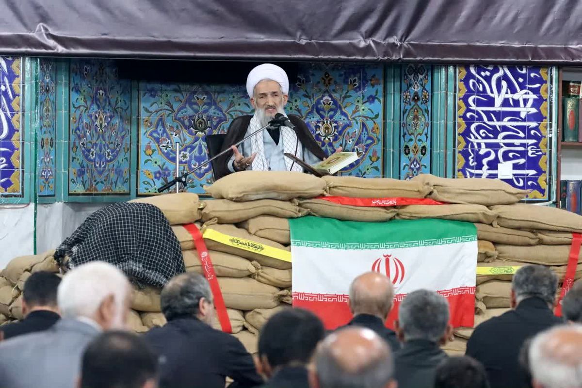 آیت الله لائینی امام جمعه ساری